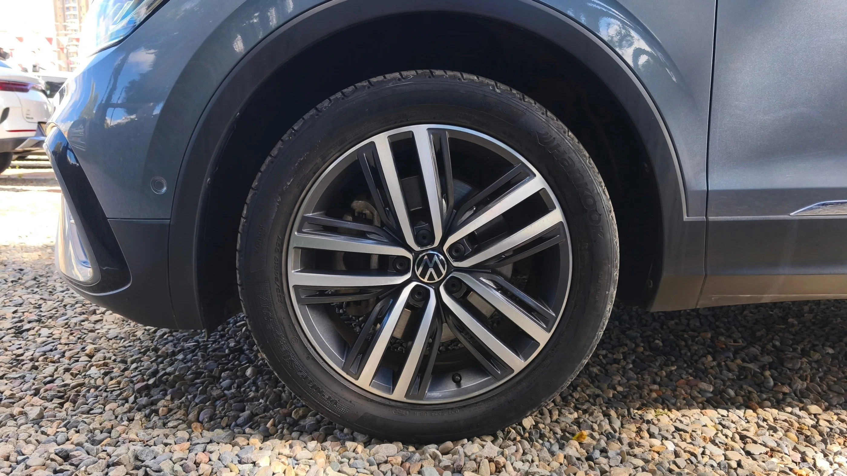 VOLKSWAGEN TIGUAN ELEGANCE 2.0 TSI 4MOTION AT 2000CC TC