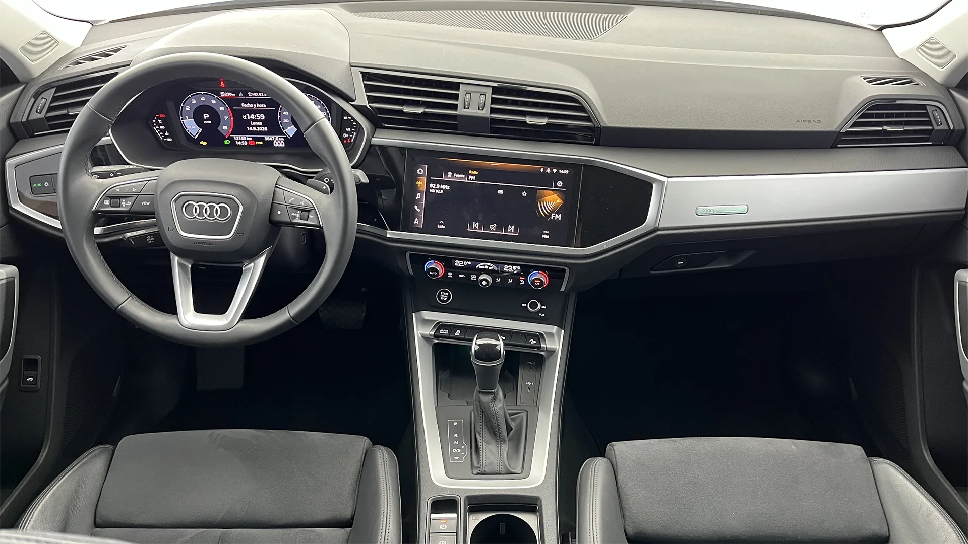AUDI Q3 35 TFSI AMBITION PLUS TP 1400CC T TC R19