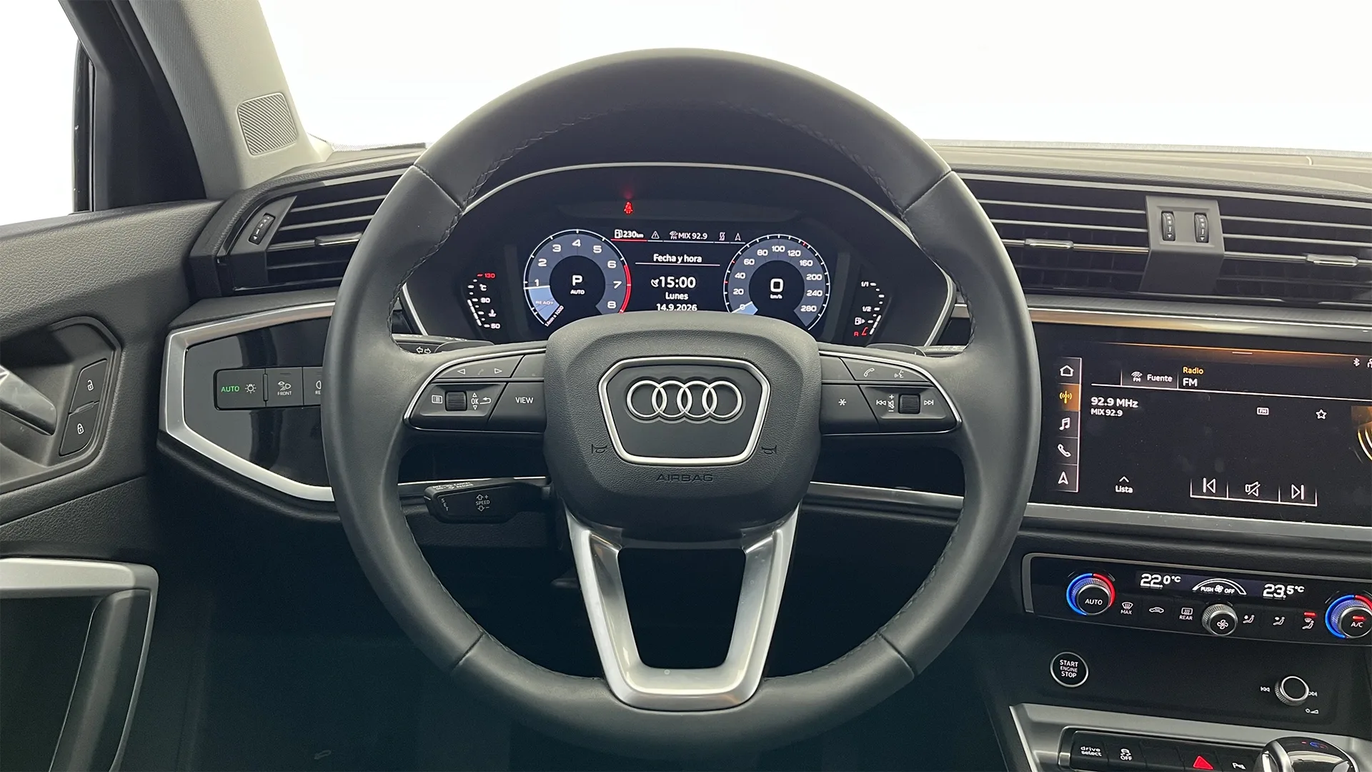 AUDI Q3 35 TFSI AMBITION PLUS TP 1400CC T TC R19