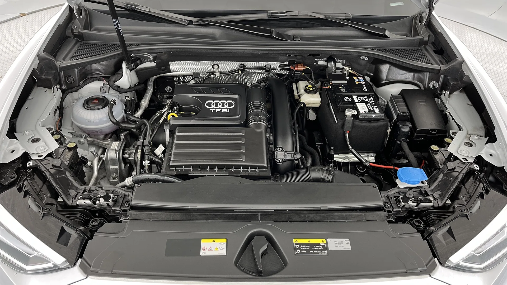 AUDI Q3 35 TFSI AMBITION PLUS TP 1400CC T TC R19