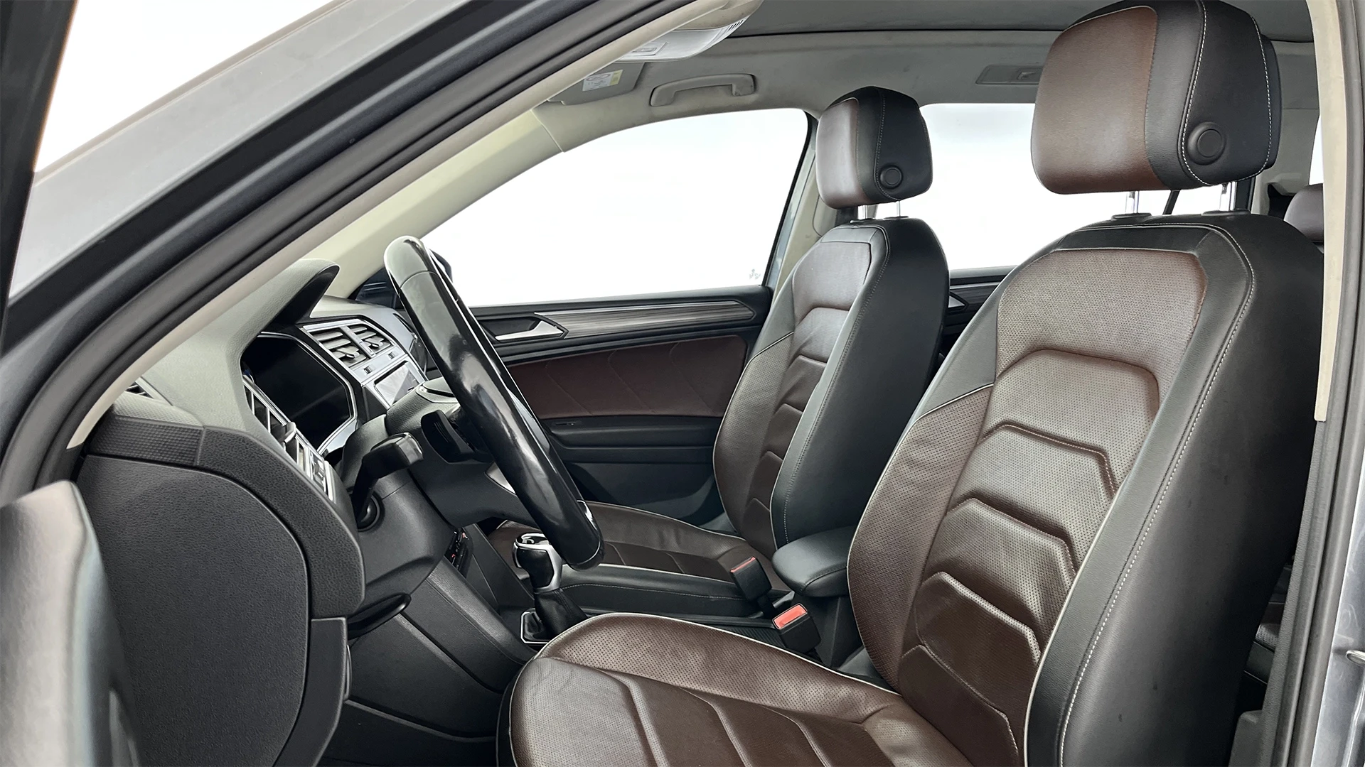 VOLKSWAGEN TIGUAN ELEGANCE 2.0 TSI 4MOTION TP 2000CC T CT TC R19