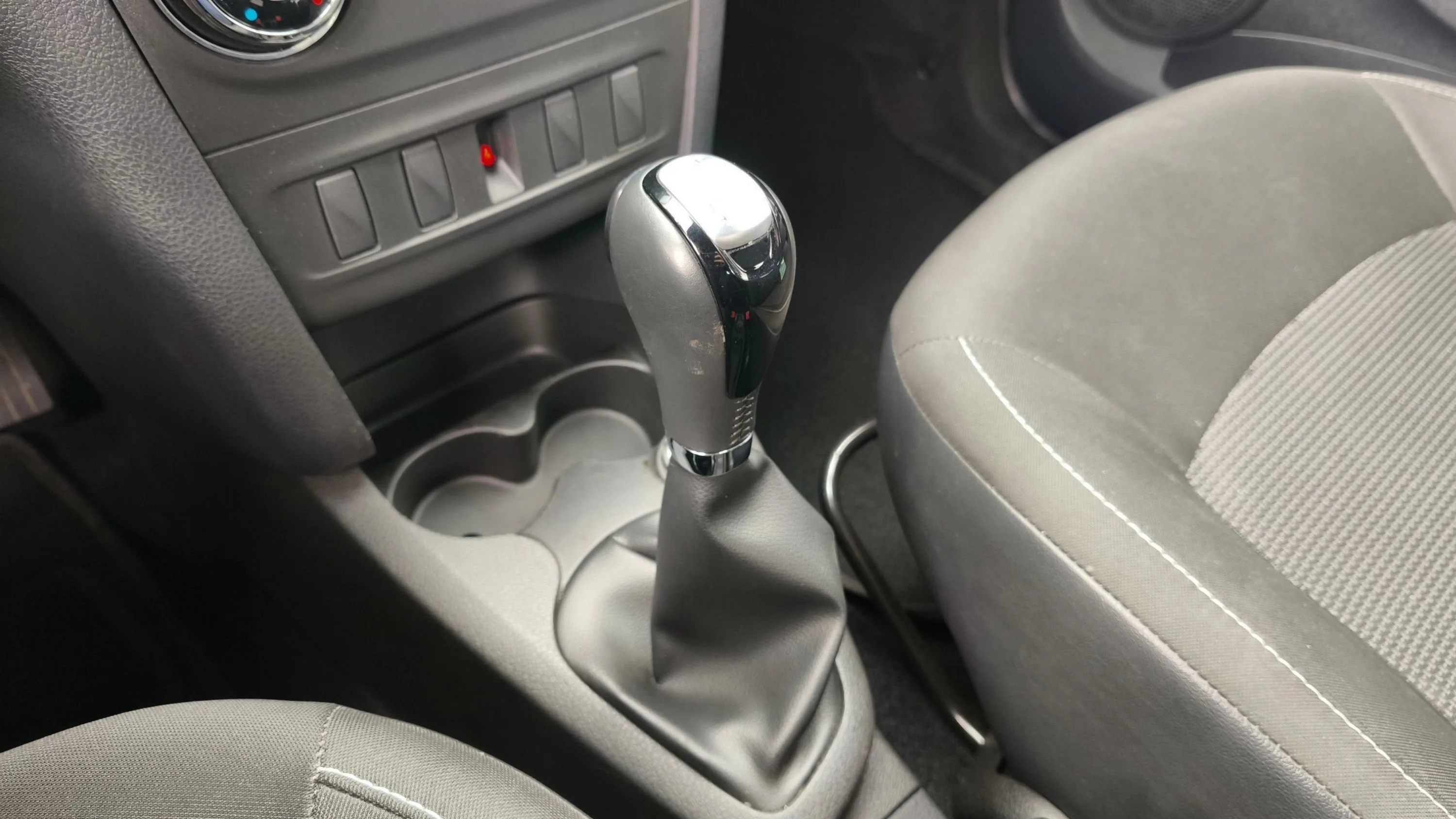RENAULT LOGAN INTENS TP 1600CC 16V AA 4AB ABS TC