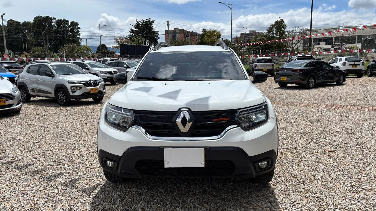 RENAULT DUSTER ICONIC MT 1300CC T 4X4 6AB