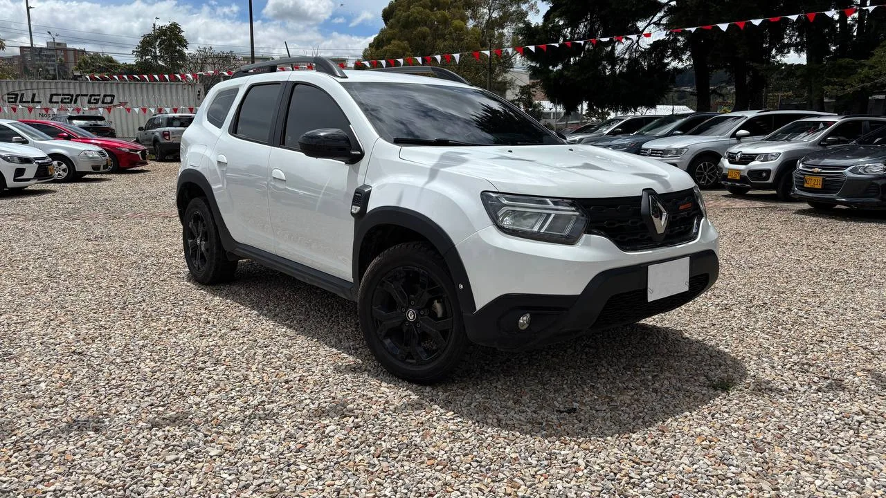 RENAULT DUSTER ICONIC MT 1300CC T 4X4 6AB