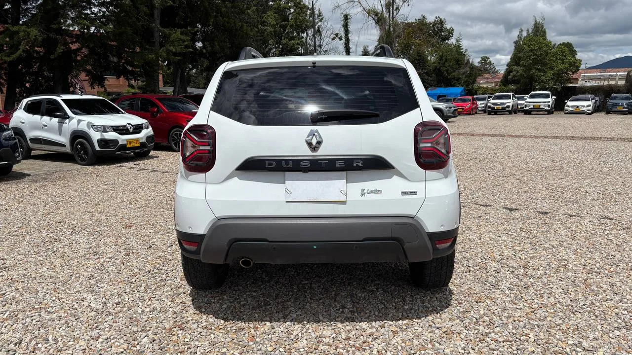 RENAULT DUSTER ICONIC MT 1300CC T 4X4 6AB