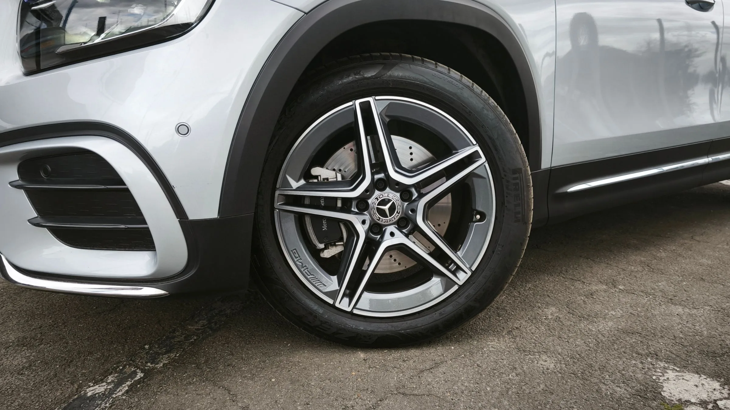 MERCEDES-BENZ GLB 250 4MATIC AMG LINE TP 2000CC T CT