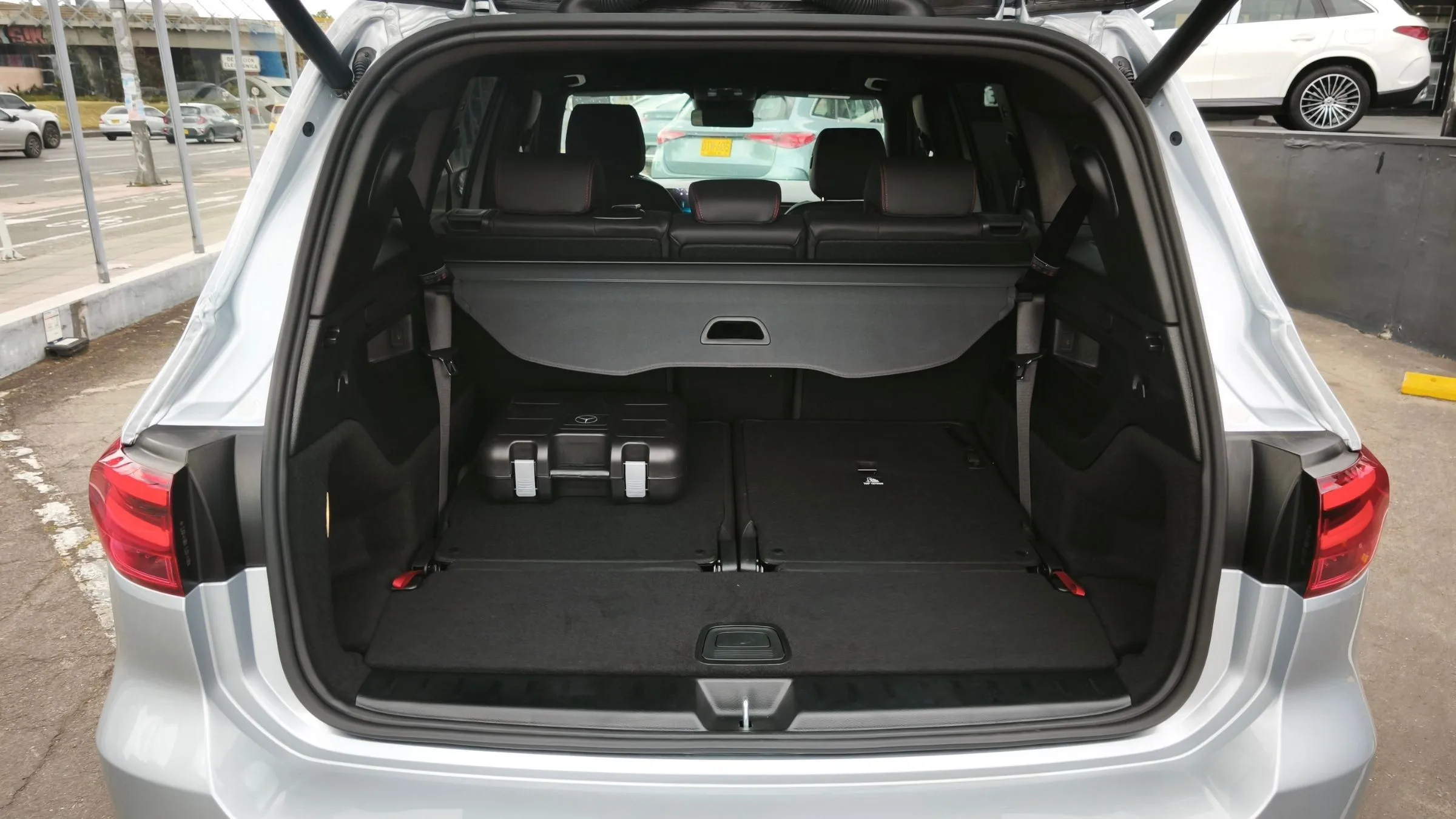 MERCEDES-BENZ GLB 250 4MATIC AMG LINE TP 2000CC T CT