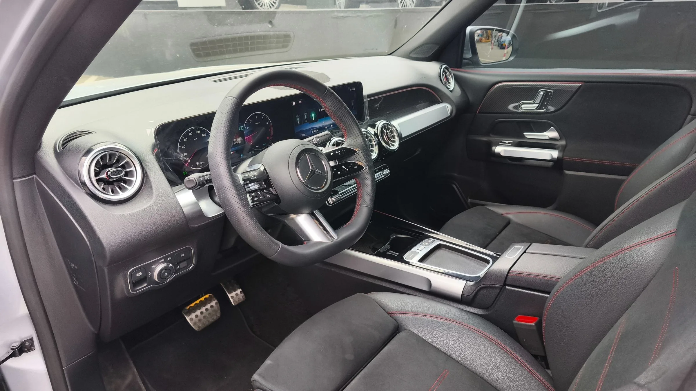 MERCEDES-BENZ GLB 250 4MATIC AMG LINE TP 2000CC T CT