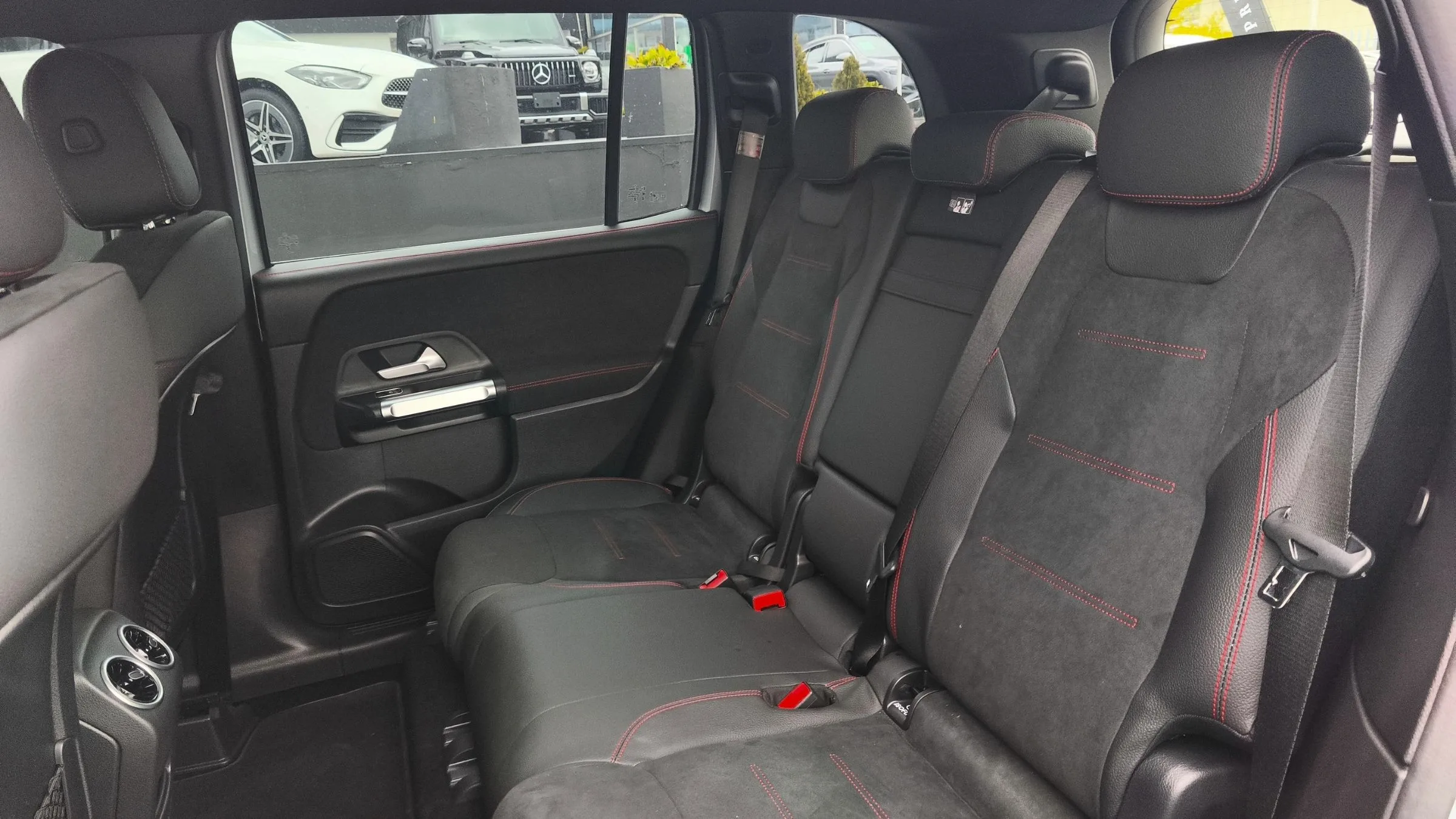 MERCEDES-BENZ GLB 250 4MATIC AMG LINE TP 2000CC T CT