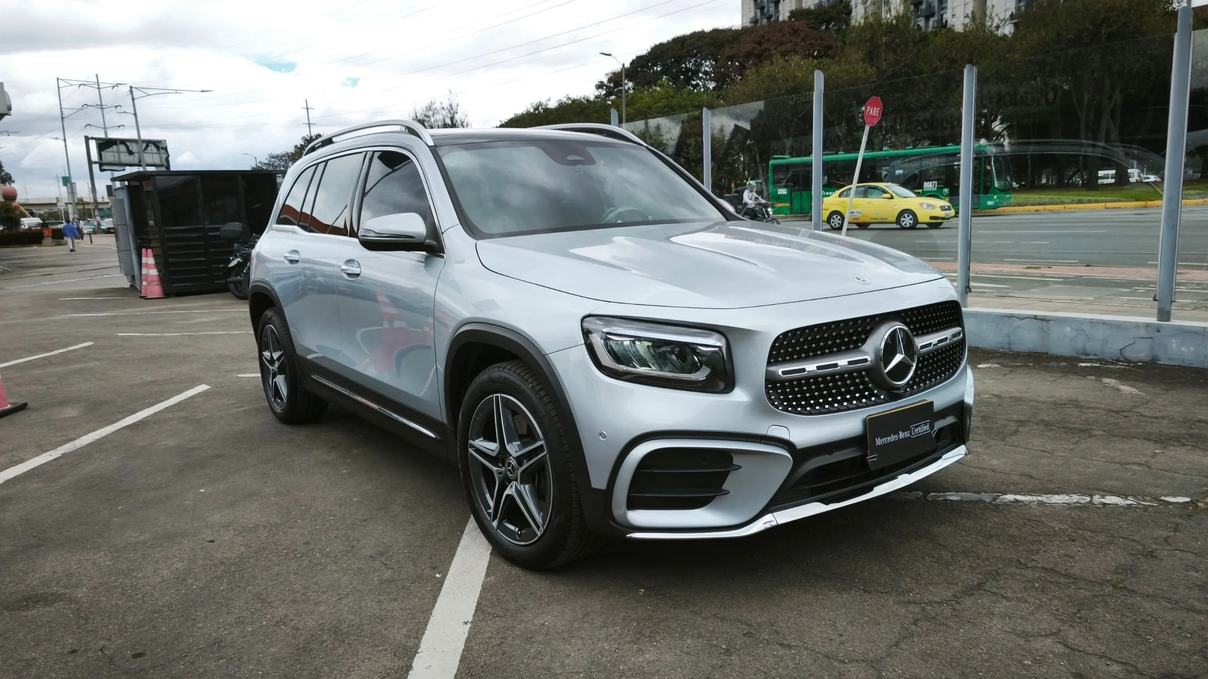 MERCEDES-BENZ GLB 250 4MATIC AMG LINE TP 2000CC T CT