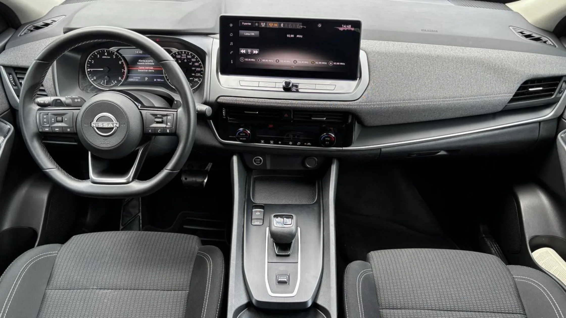 NISSAN QASHQAI SENSE TP 1300CC 4X2 ABS