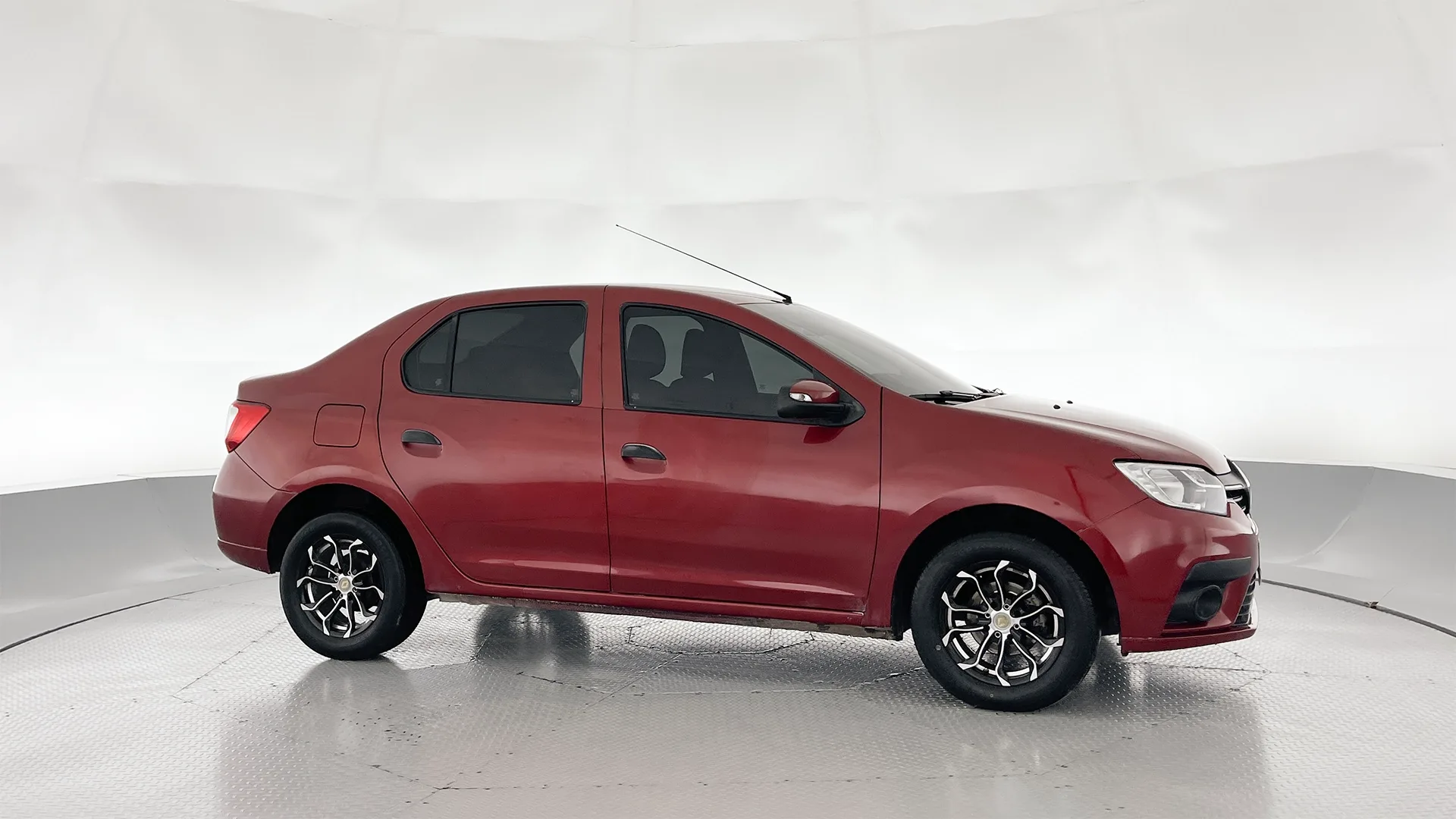 RENAULT LOGAN LIFE MT 1600CC 8V AA 4AB ABS