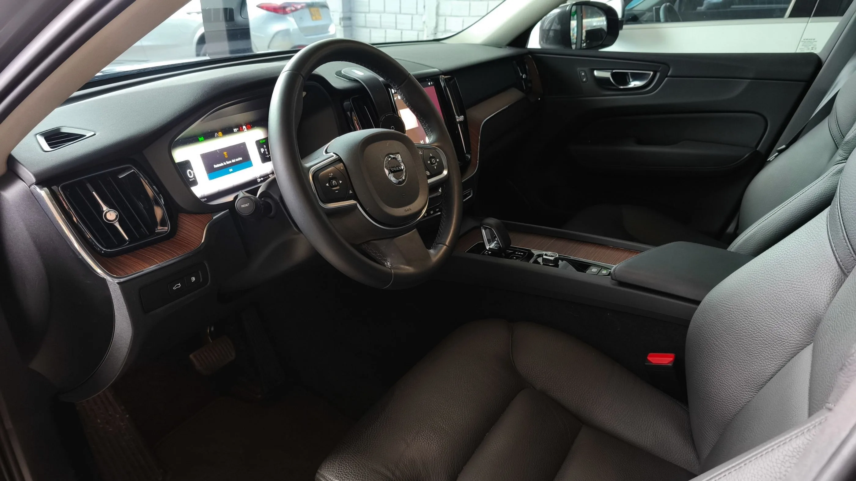 VOLVO XC60 RECHARGE ULTIMATE T8 PHEV AT 2000CC CT
