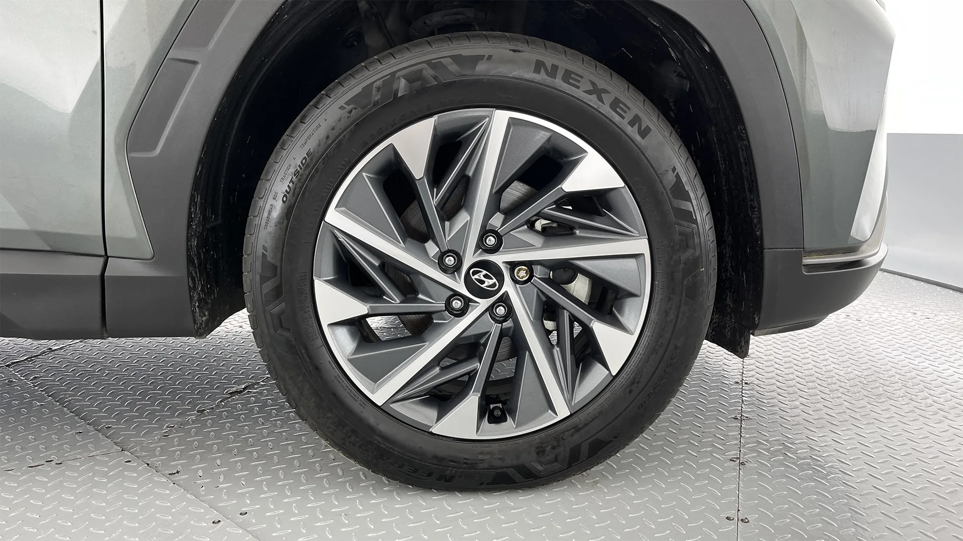 HYUNDAI TUCSON NX ATTRACTION TP 2000CC 4X2 6AB ABS