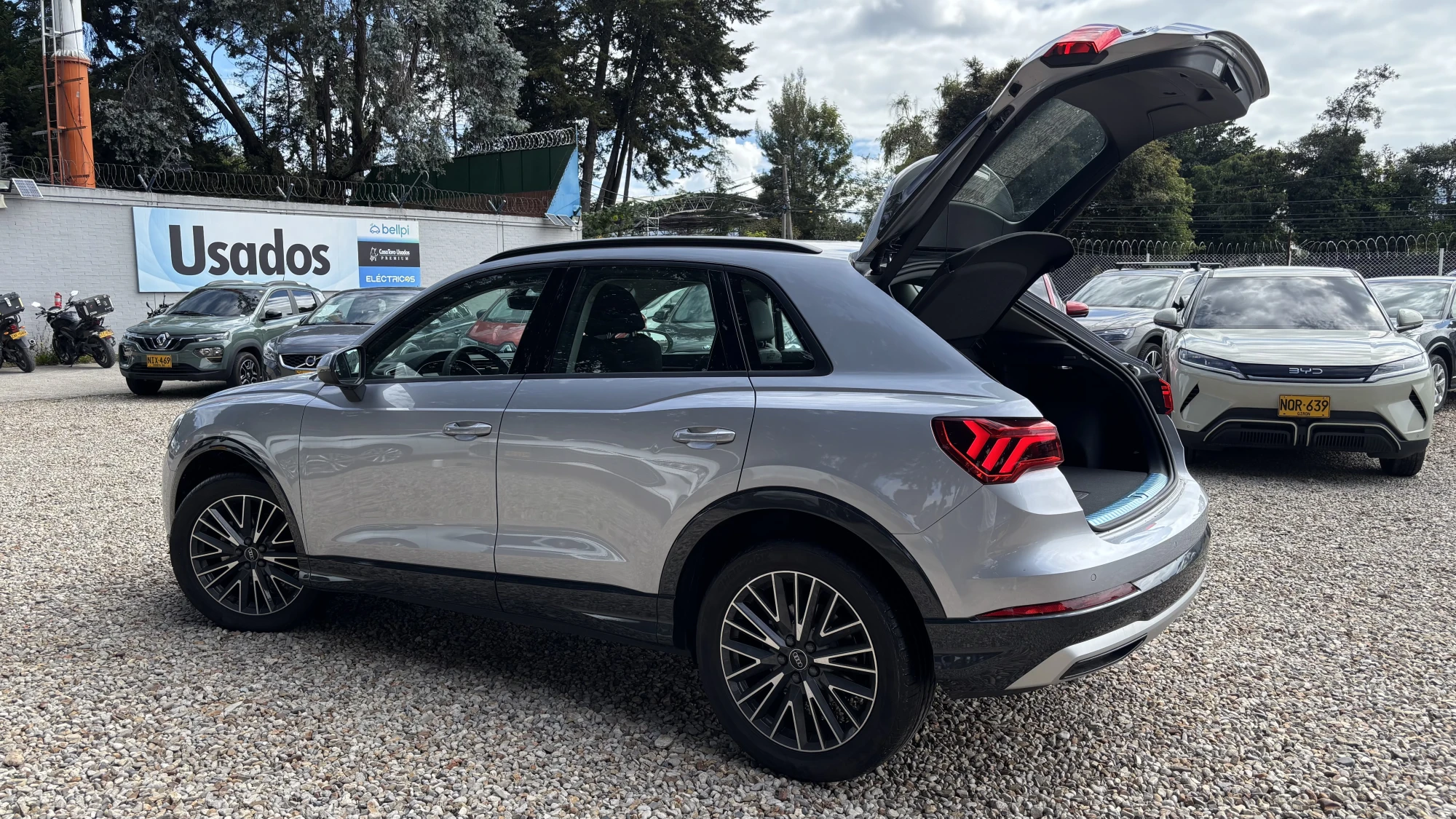 AUDI Q3 35 TFSI AMBITION PLUS TP 1400CC T TC R19