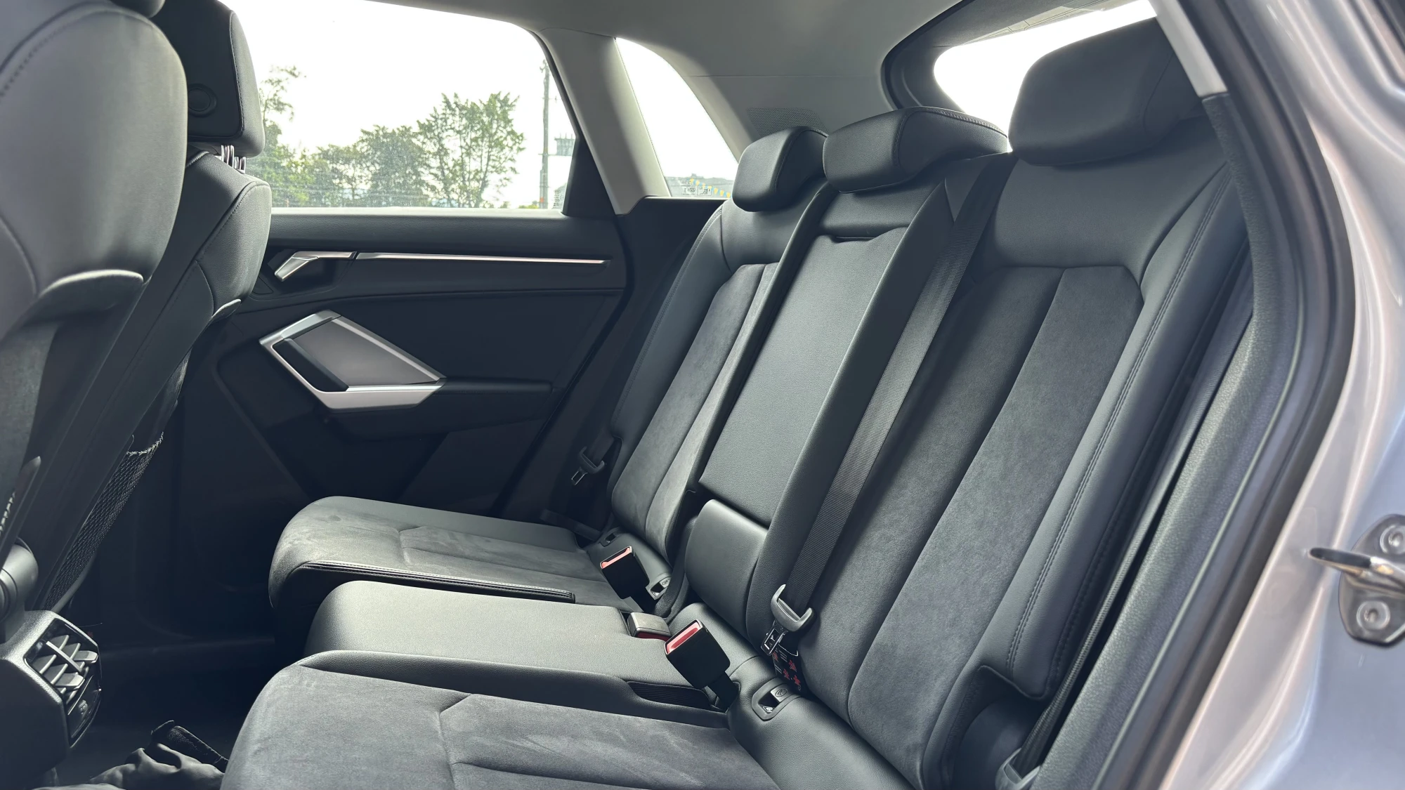 AUDI Q3 35 TFSI AMBITION PLUS TP 1400CC T TC R19