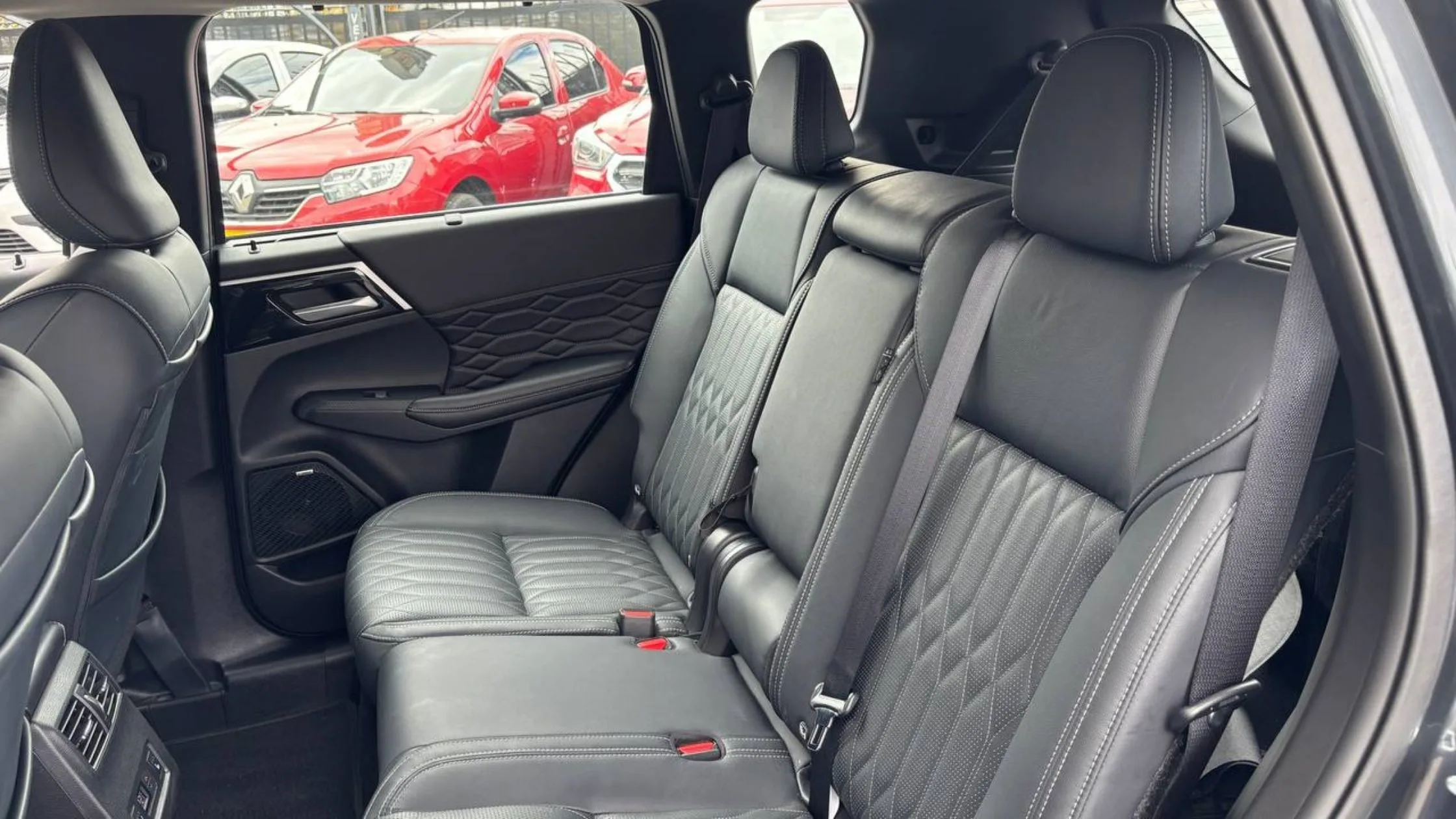 MITSUBISHI OUTLANDER 2.5L AT 2500CC CT 7AB
