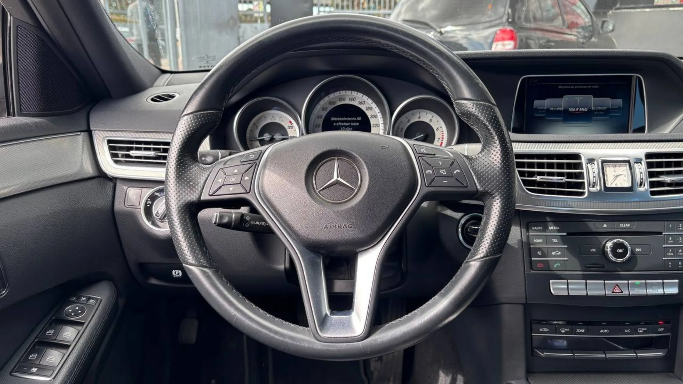 MERCEDES-BENZ E 200 [W212] [FL] CGI TP 2000CC T