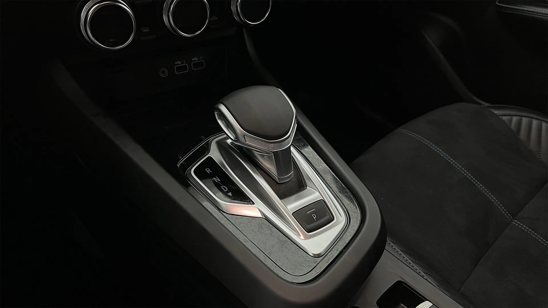 RENAULT ARKANA ESPRIT ALPINE AT 1300CC T 4X2 6AB