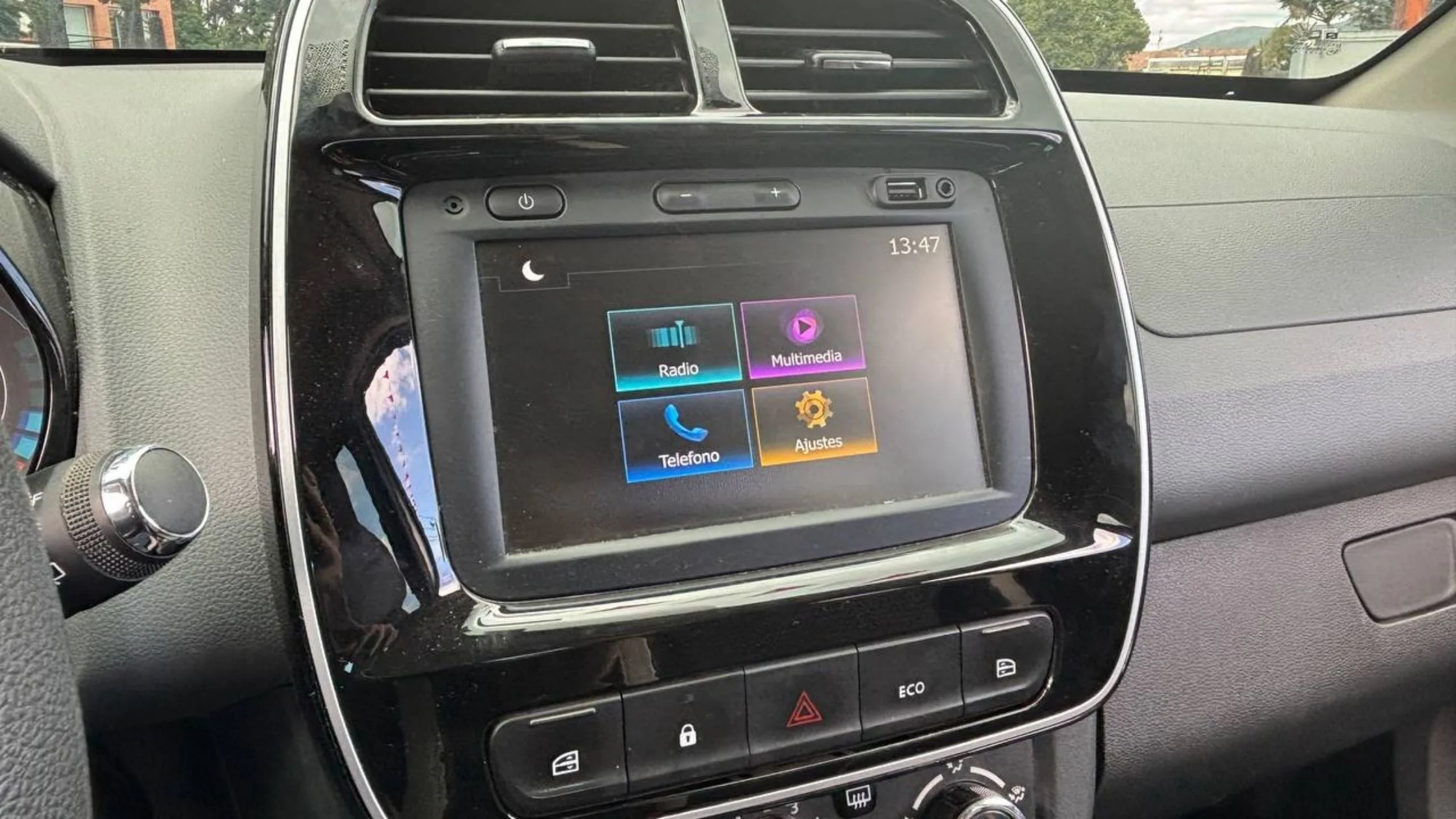 RENAULT KWID E-TECH INTENS AT 27KW 6AB ABS
