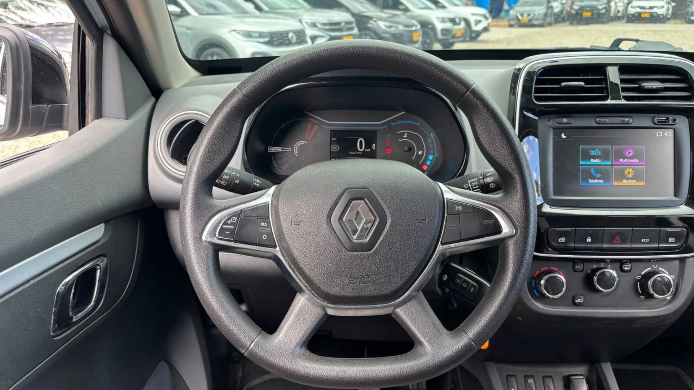 RENAULT KWID E-TECH INTENS AT 27KW 6AB ABS