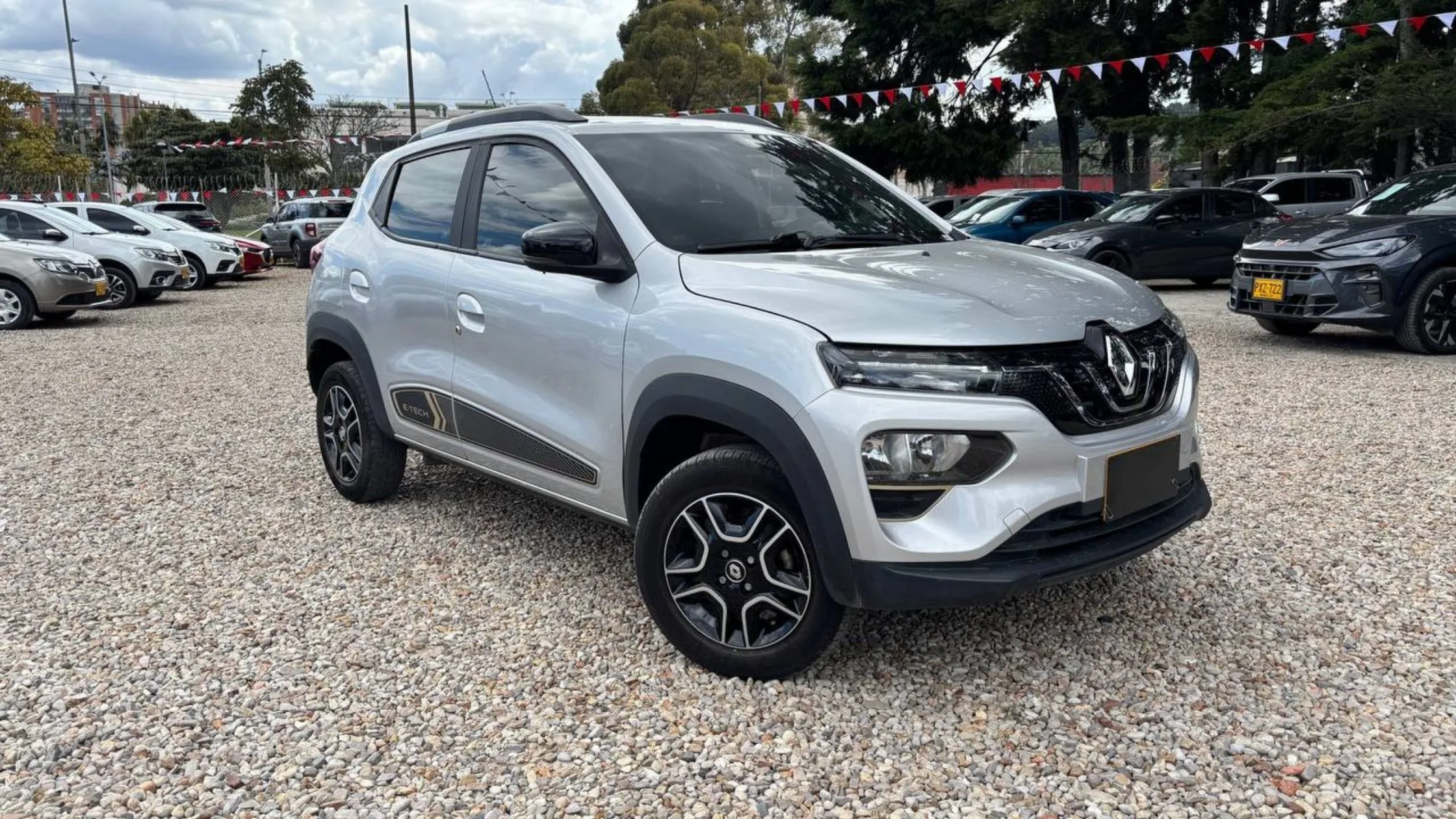 RENAULT KWID E-TECH INTENS AT 27KW 6AB ABS