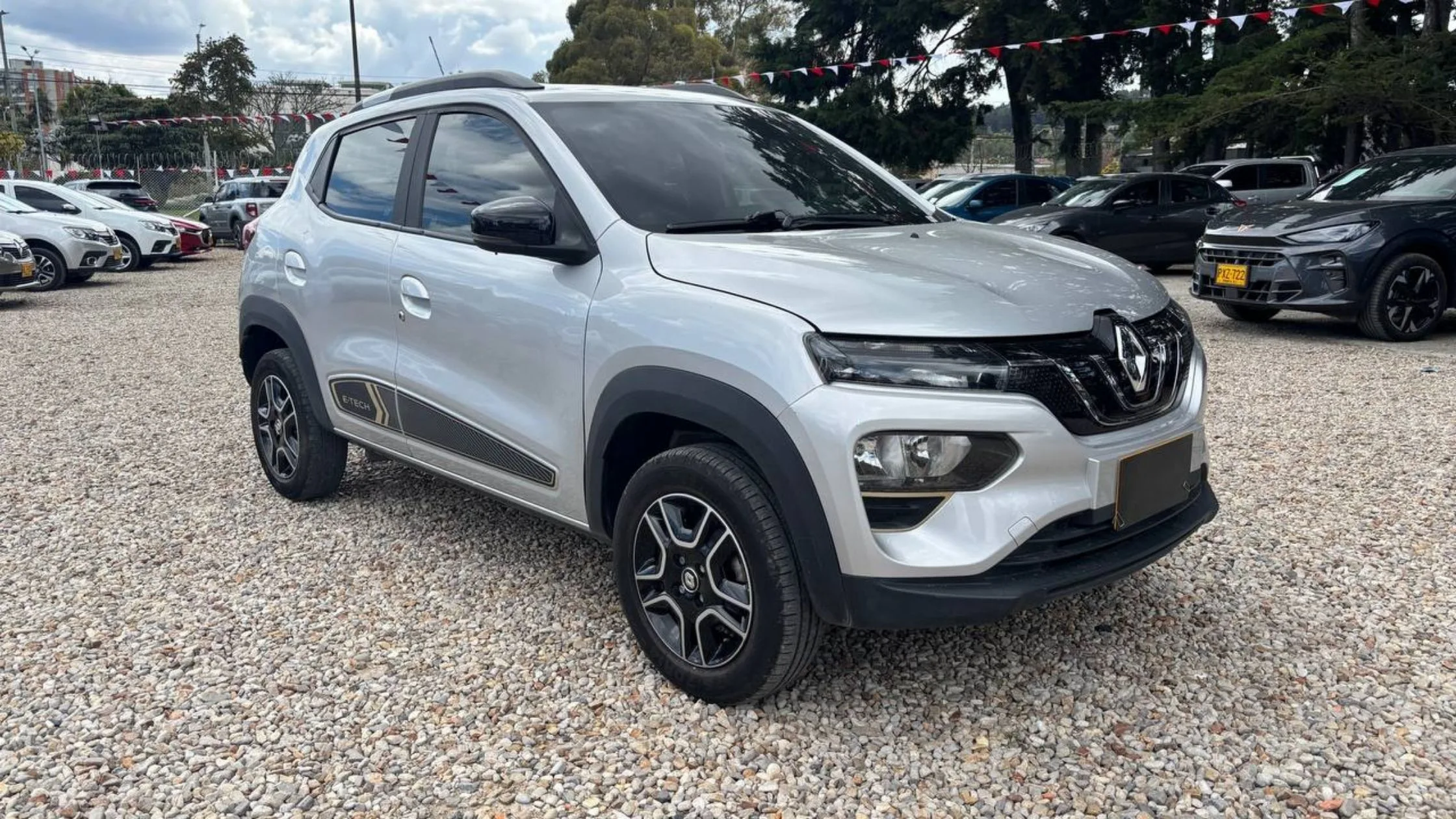 RENAULT KWID E-TECH INTENS AT 27KW 6AB ABS