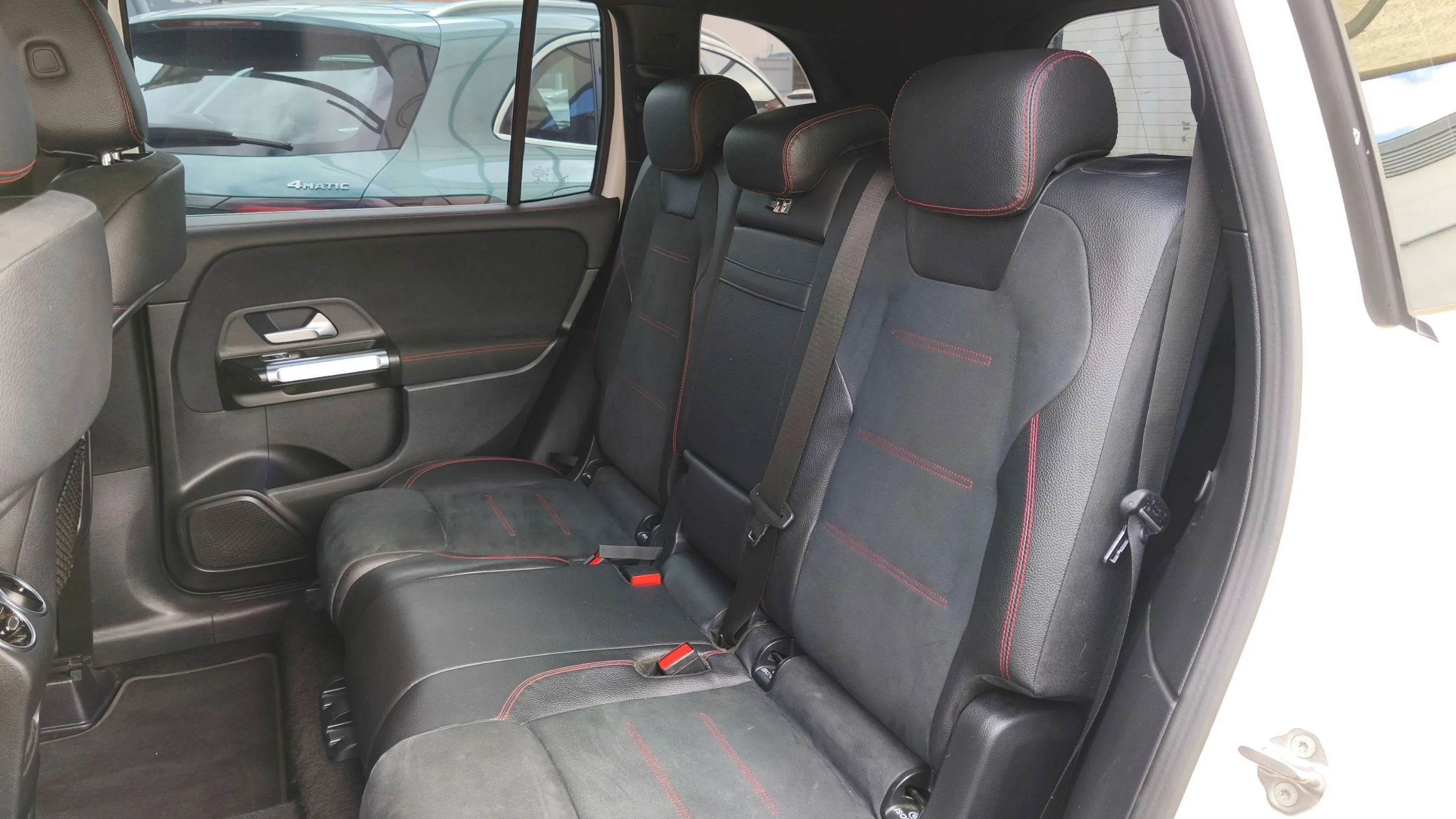 MERCEDES-BENZ GLB 200 [X247] AMG LINE TP 1300CC T CT