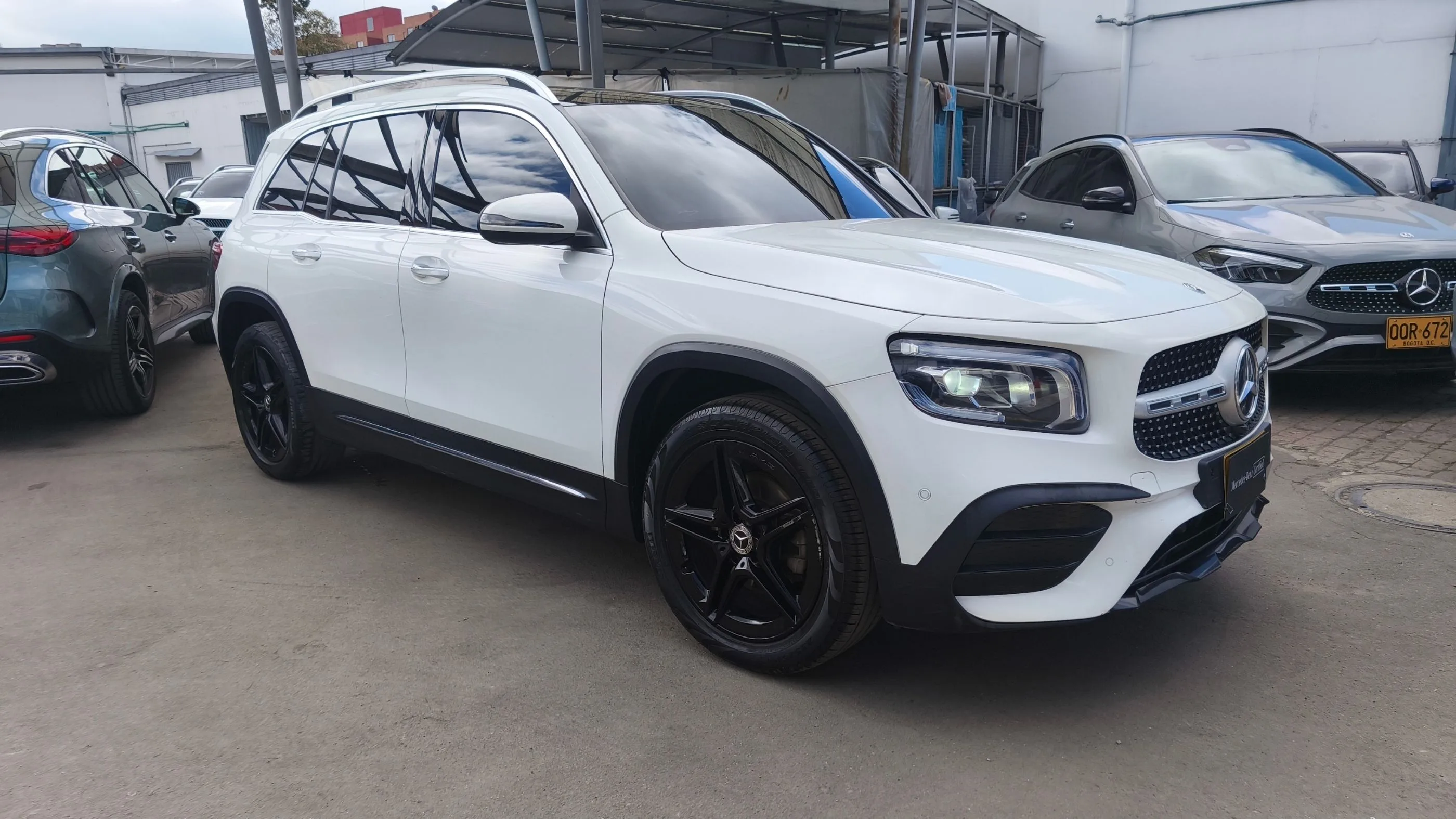 MERCEDES-BENZ GLB 200 [X247] AMG LINE TP 1300CC T CT